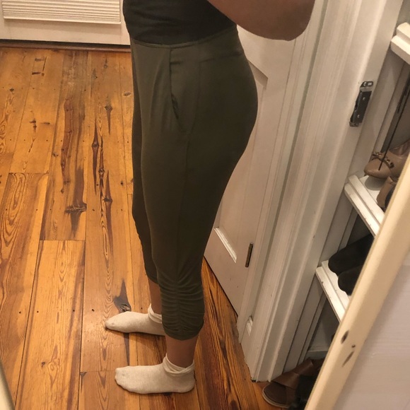 Lululemon Leggings! - Picture 2 of 3